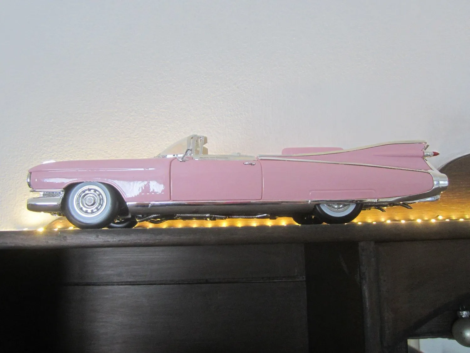 Maisto Cadillac Eldorado Biarritz miniature 1/18 boite