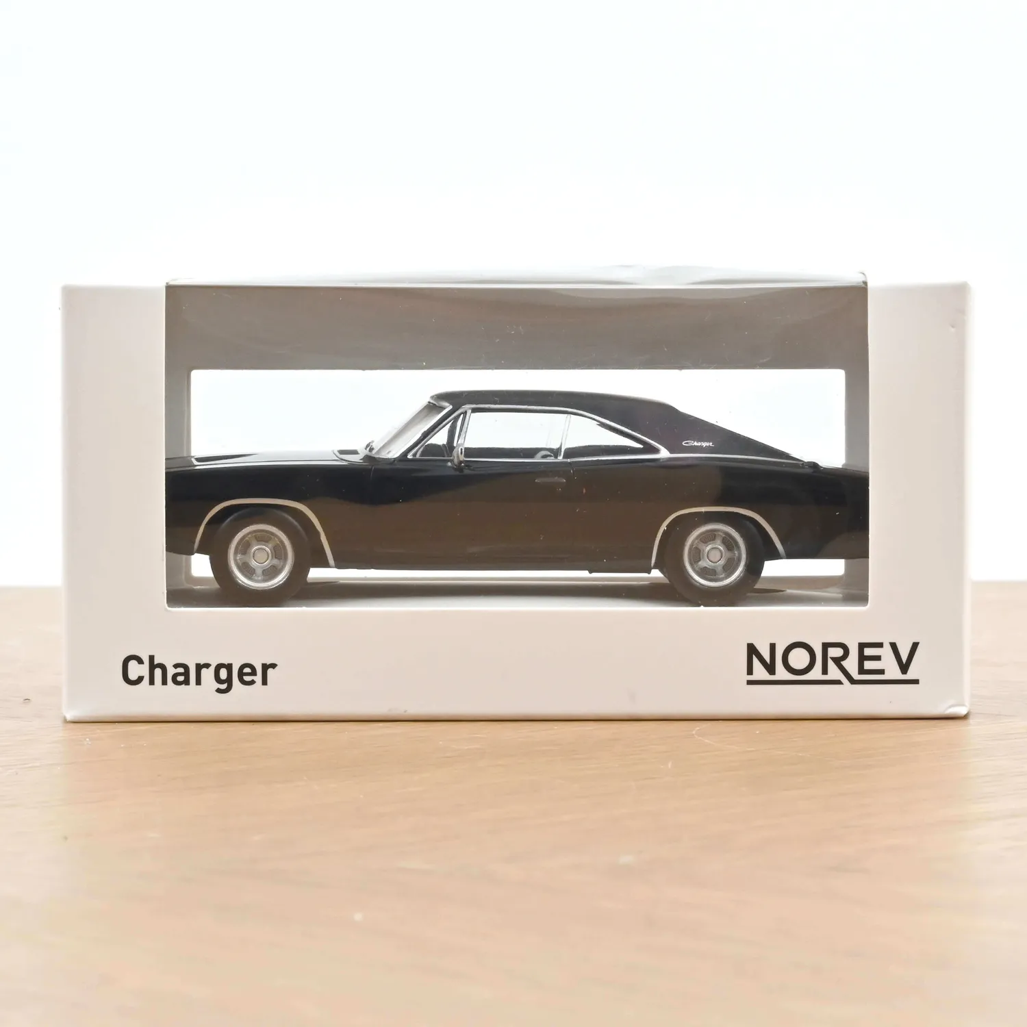 Norev Dodge Charger 1968 jet-car 1/43 noir Bullitt