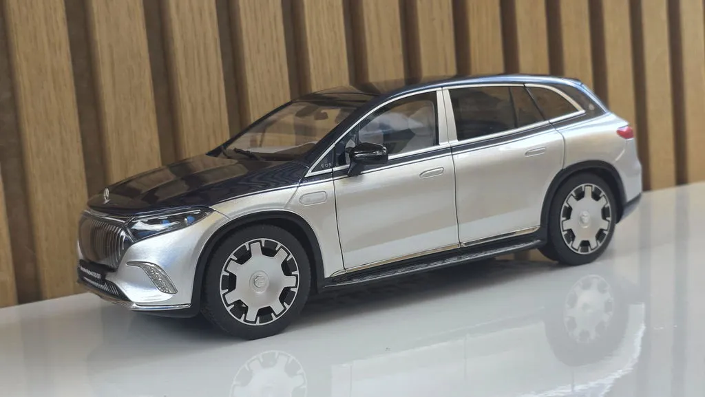 NZG Mercedes-Maybach EQS SUV voiture miniature 1:18 luxe