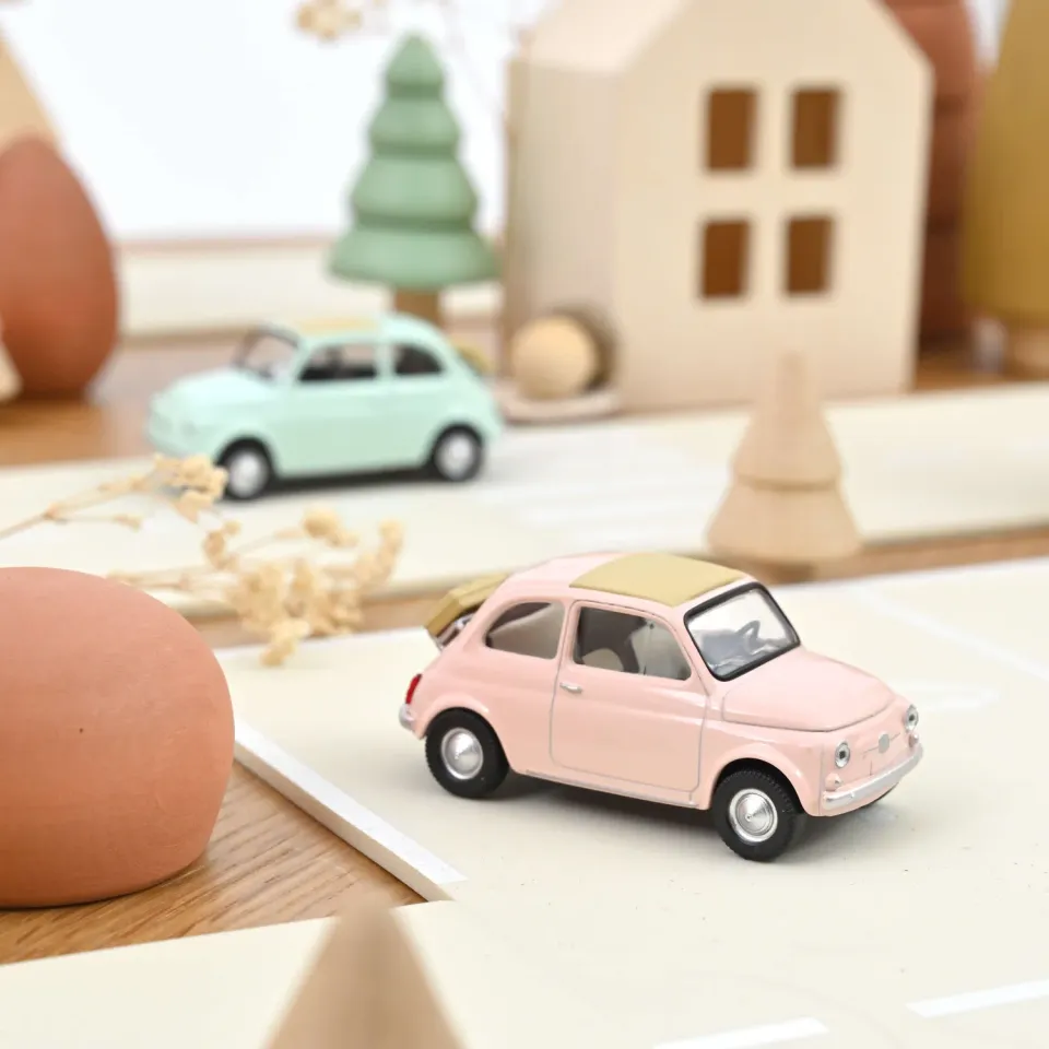 Norev Fiat 500 F 1965 Jet-Car 1/43 Rose Pastel pique-nique