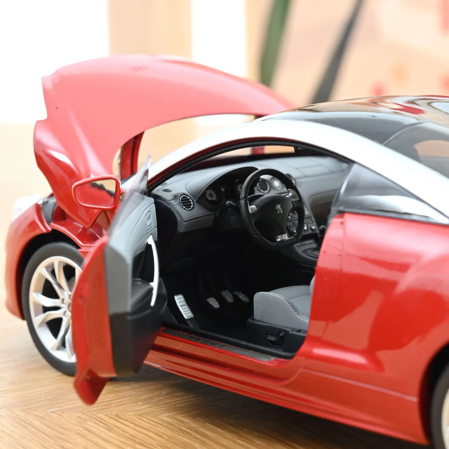 Norev Peugeot RCZ 2010 miniature 1/18 rouge tourmaline 200 pcs