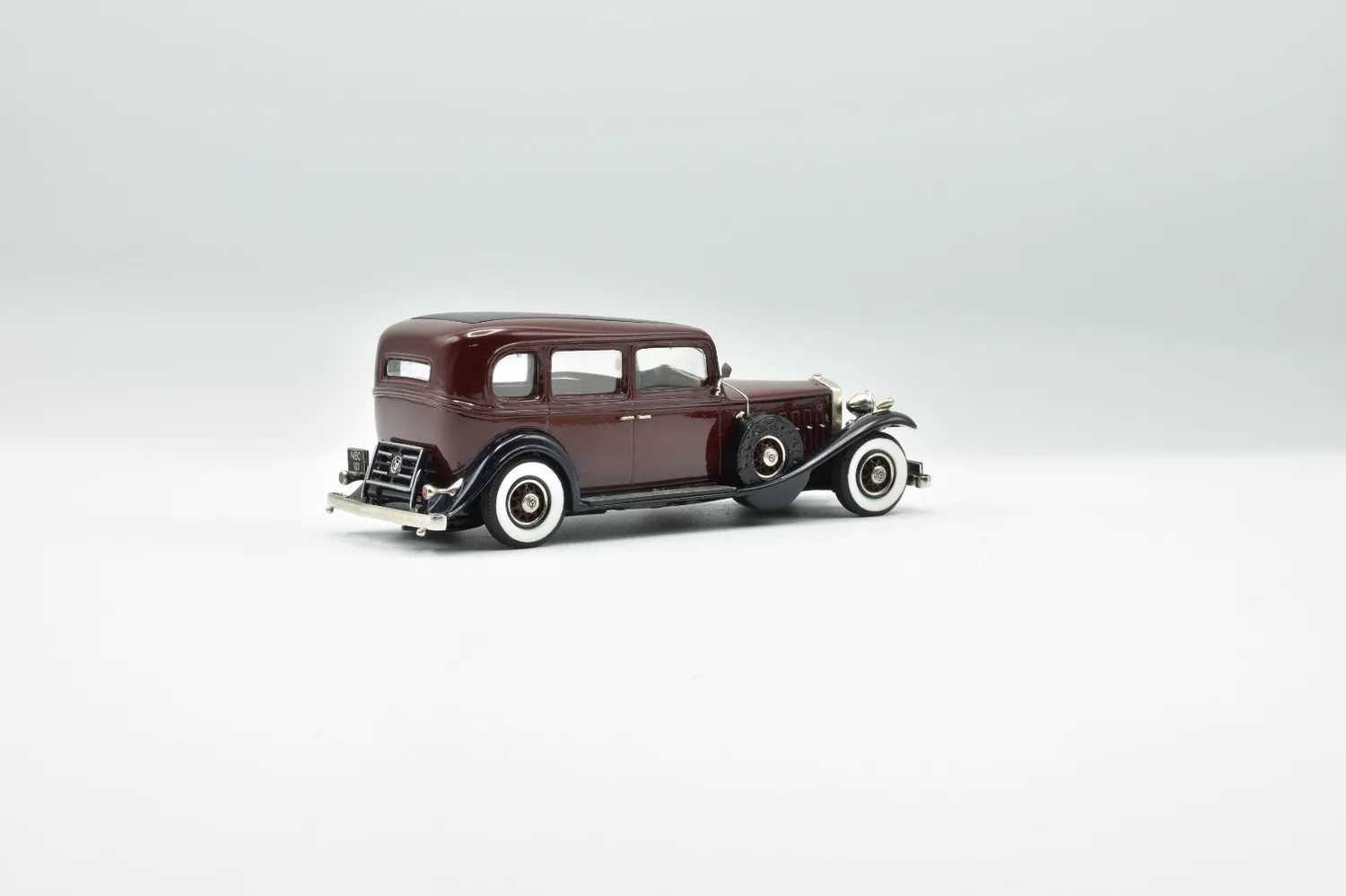 Brooklin MV 1932 Cadillac 355B Vatican miniature noire
