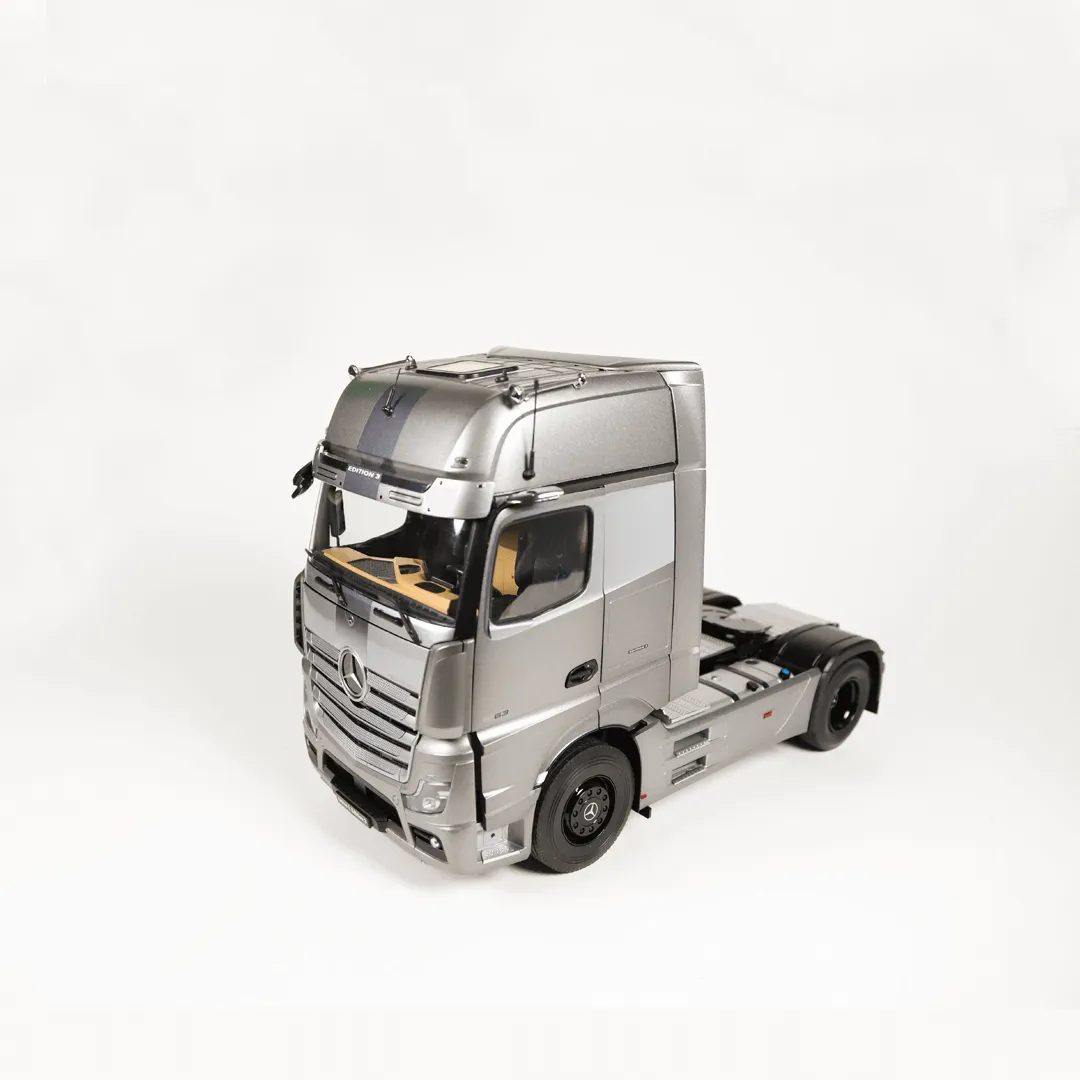 NZG Mercedes Actros GigaSpace 4x2 Edition 3 camion miniature 1:18