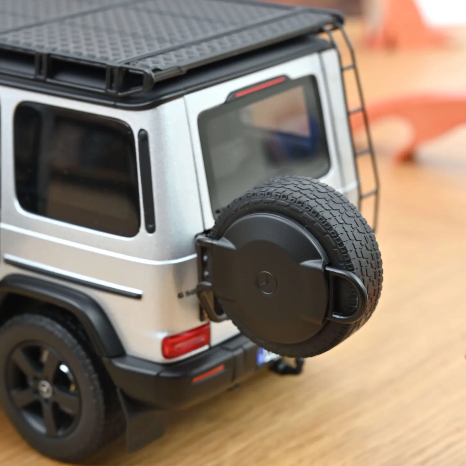 Norev Mercedes Classe G 2024 miniature 1/18 argent