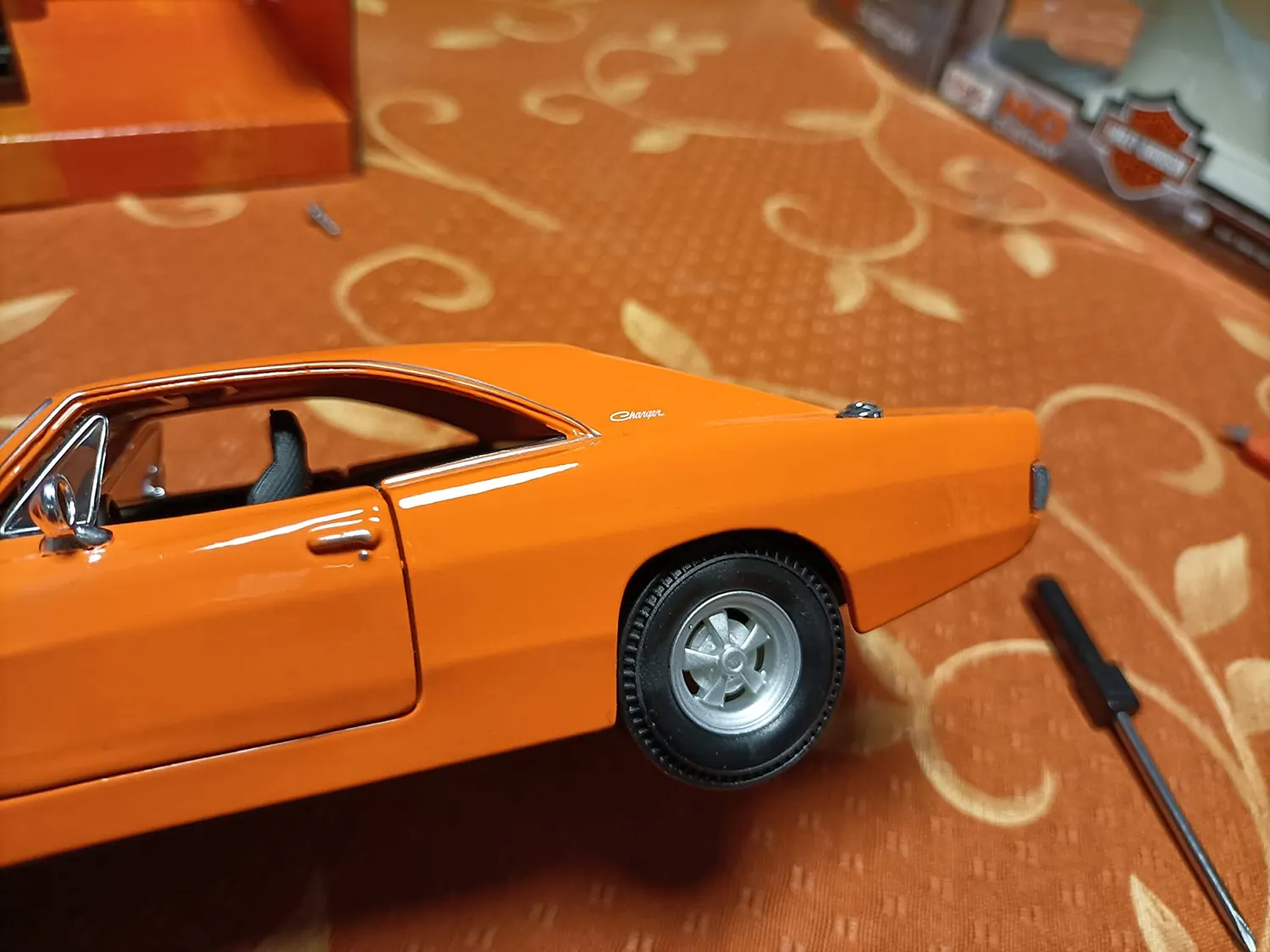 Maisto Dodge Charger R/T 1969 voiture miniature orange 1/24