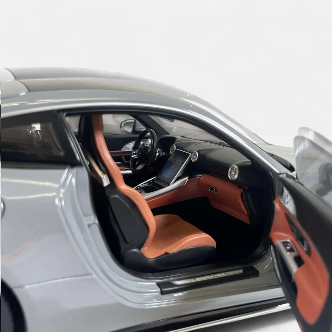 NZG Mercedes-AMG GT 63 gris alpin voiture miniature 1:12 ouvrante