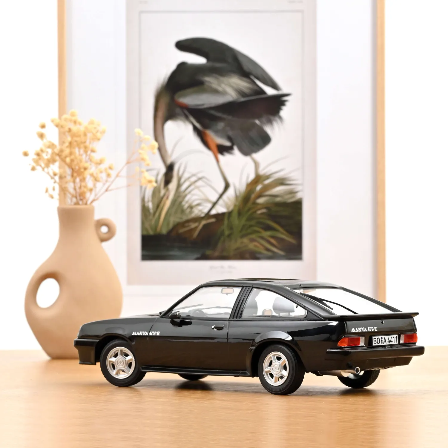 Norev Opel Manta CC GT/E 1982 voiture miniature 1/18 noir 200 pcs