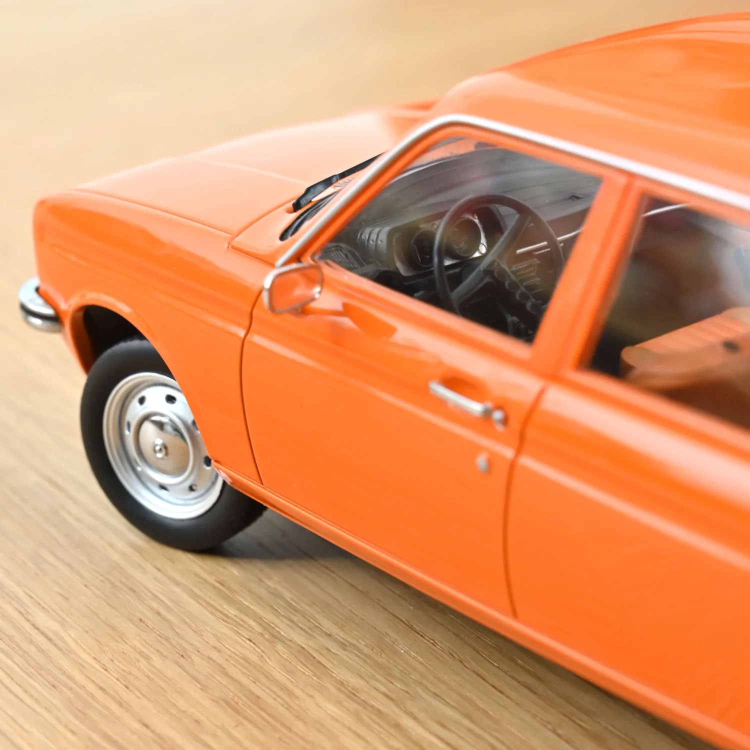 Norev Peugeot 104 GL 1977 voiture miniature 1/18 orange 300 pcs