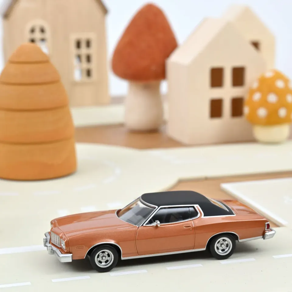 Norev Ford Gran Torino 1974 Jet-car miniature 1/43 marron