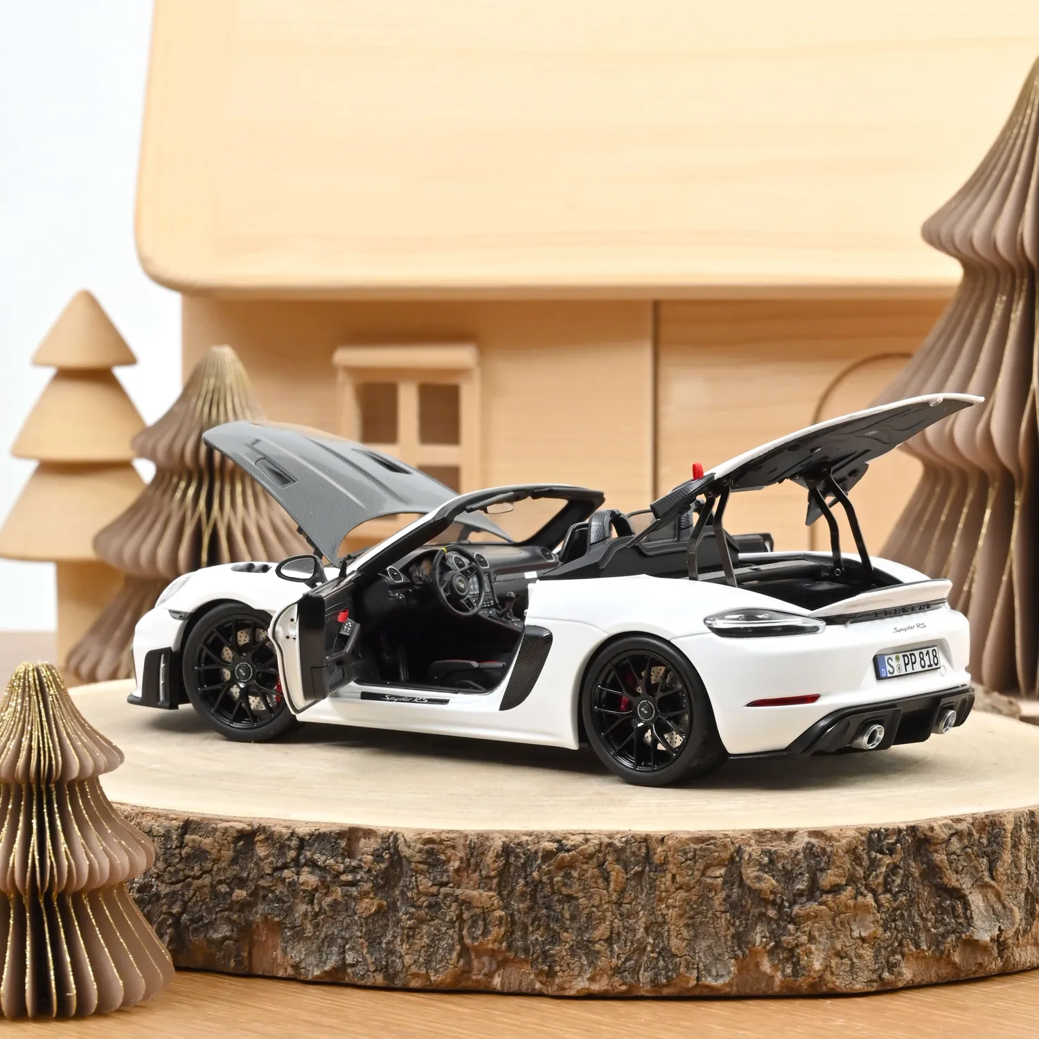 Norev Porsche 718 Spyder RS 2023 miniature 1/18 blanc weissach