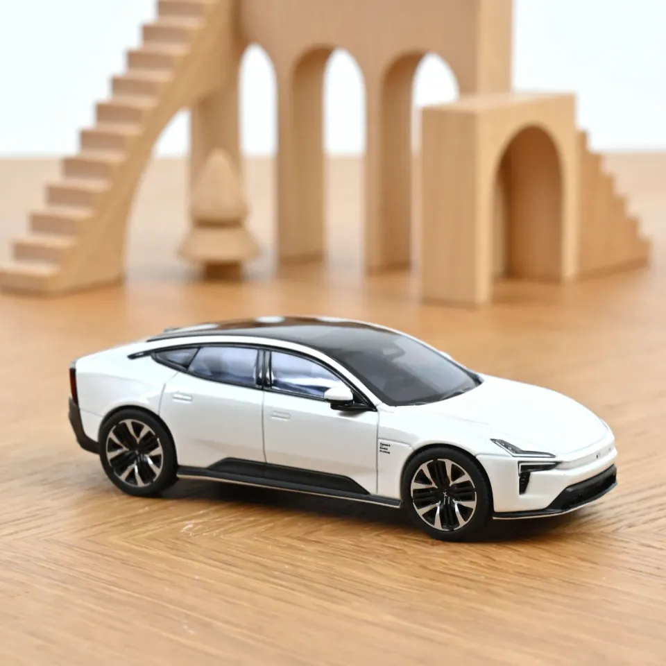 Norev Polestar 5 2025 Snow voiture miniature 1/43