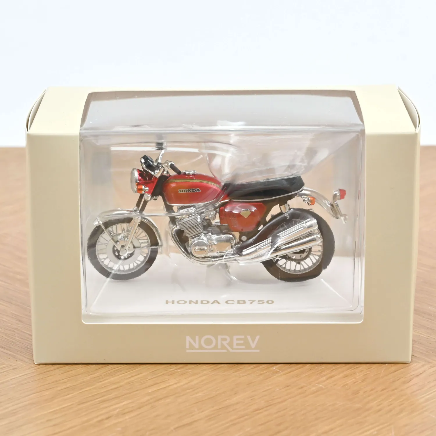Norev Honda CB750 1969 moto miniature 1/18 rouge métallisé