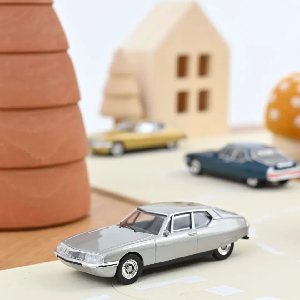 Norev Citroën SM 1970 voiture miniature 1/58 gris