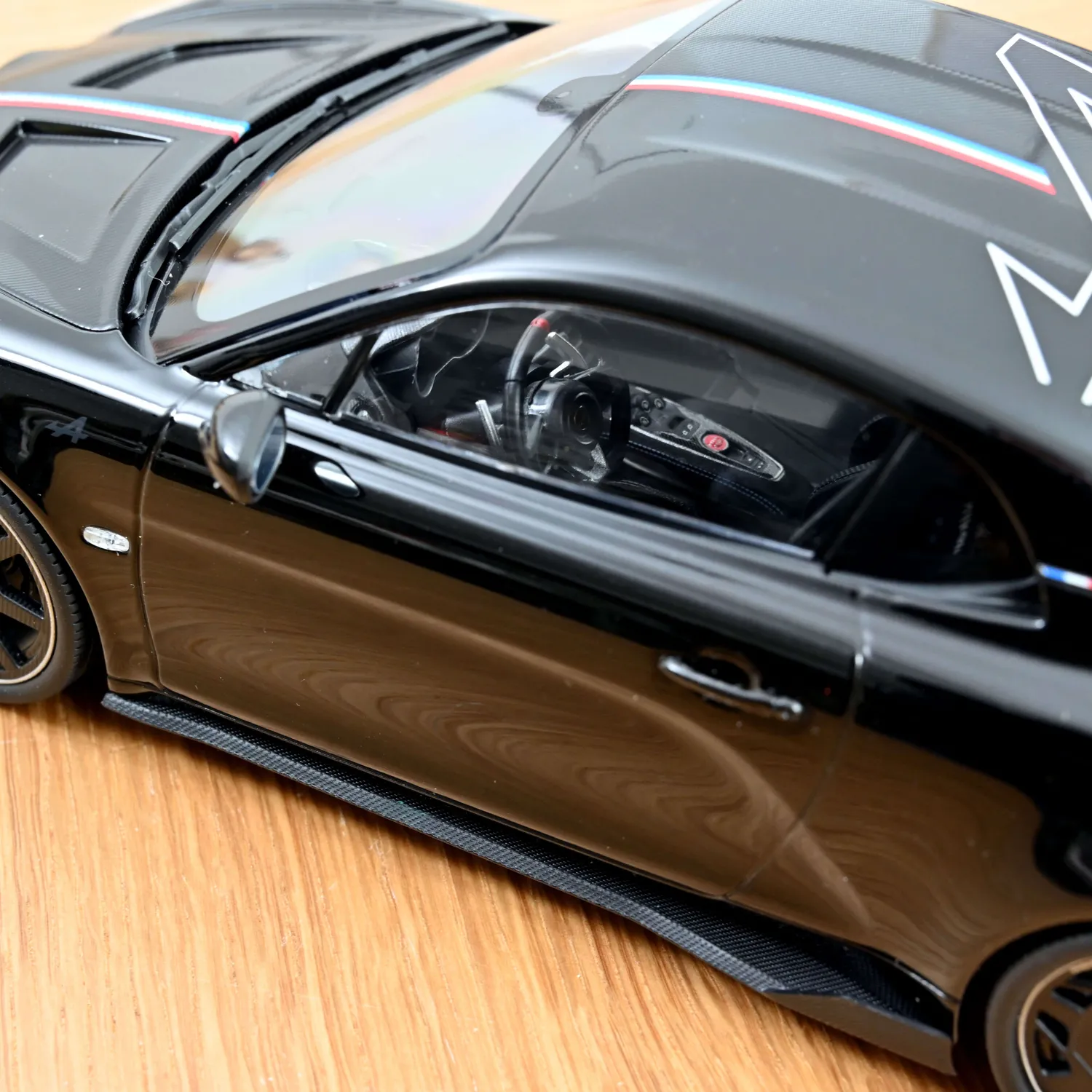Norev Alpine A110 R French Signature miniature 1/18 noir 110pcs