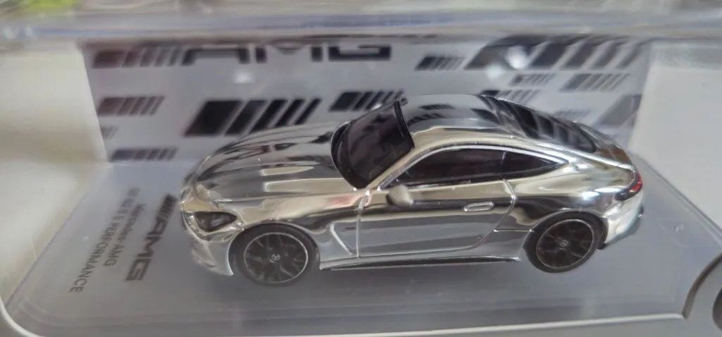 NZG Mercedes-AMG GT 63 Special Edition miniature 1/64 chromé