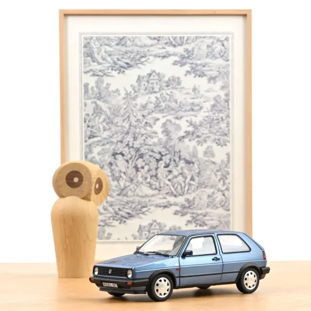 Norev VW Golf 10 Million 1988 miniature 1/18 bleue