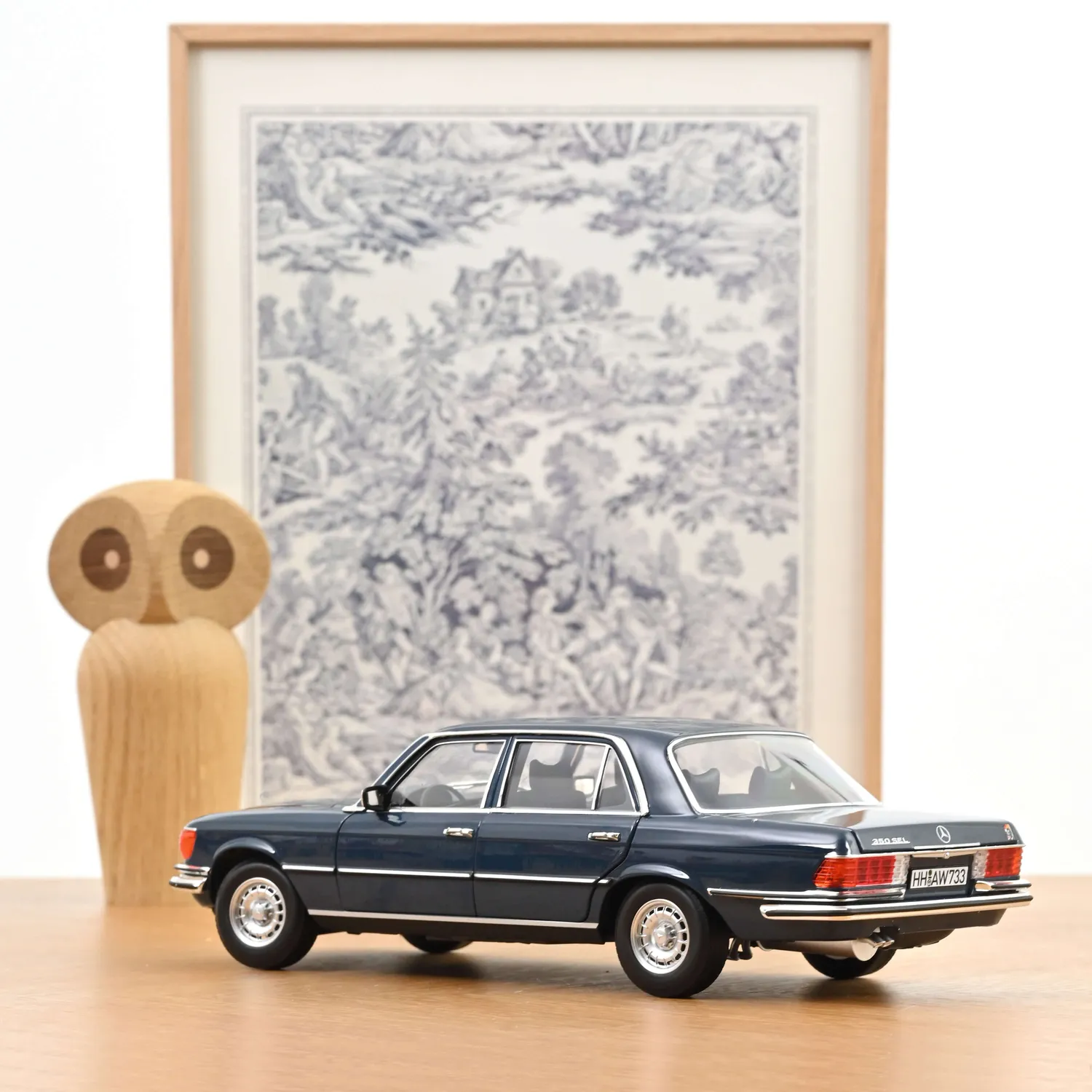 Norev Mercedes 350 SEL 1979 miniature 1/18 bleu Hansa