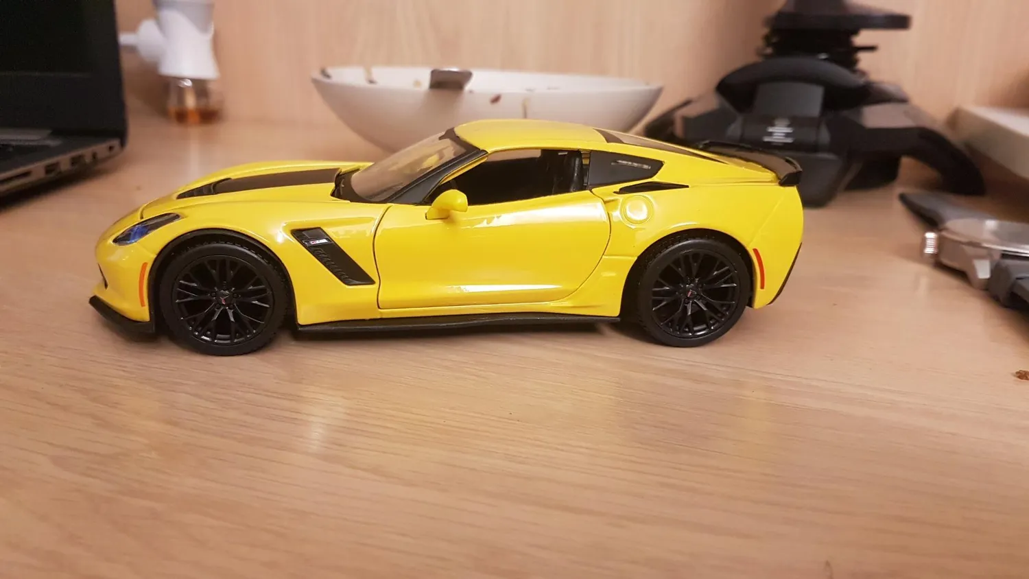 Maisto Special Edition 31133 Corvette Z06 2015 miniature 1/24