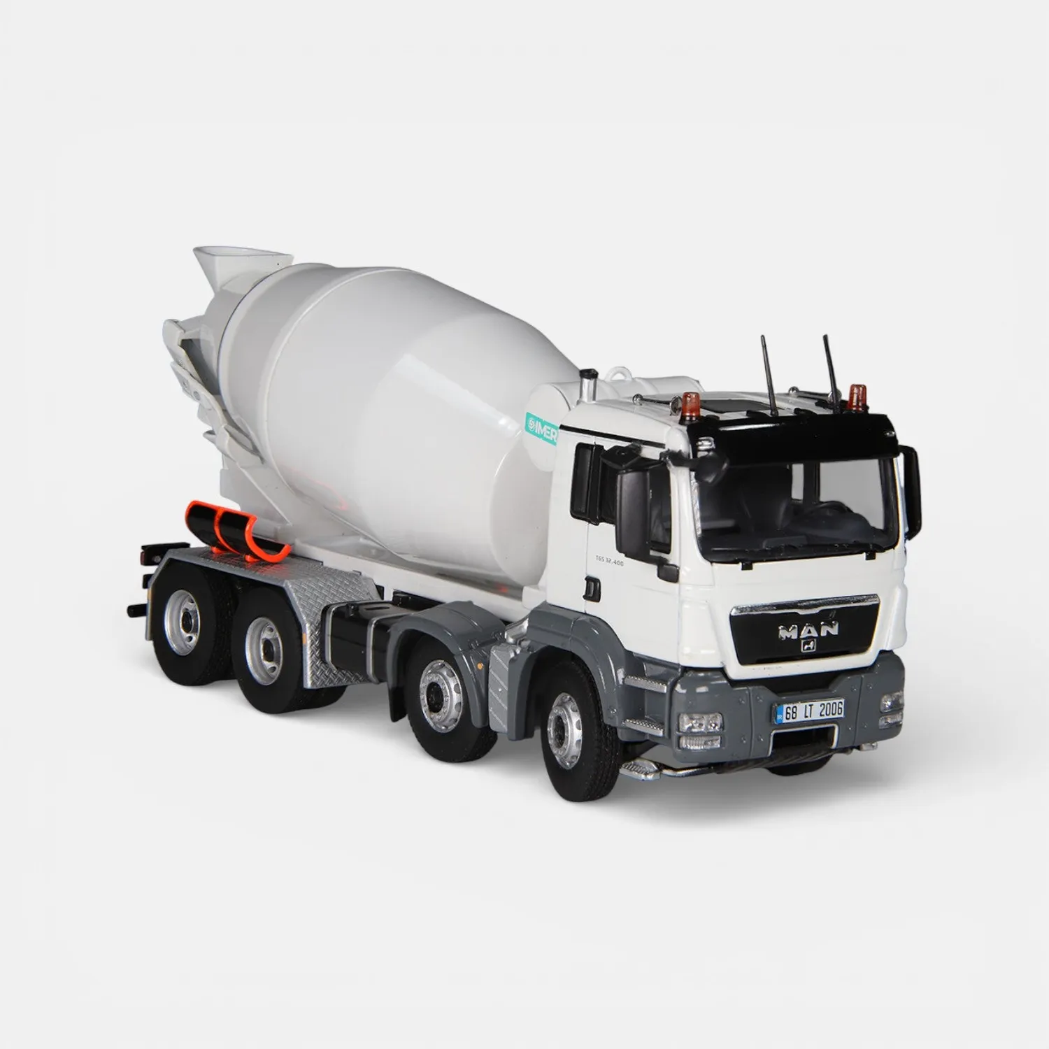 NZG MAN TGS 8x4 IMER miniature toupie 1:50 zinc
