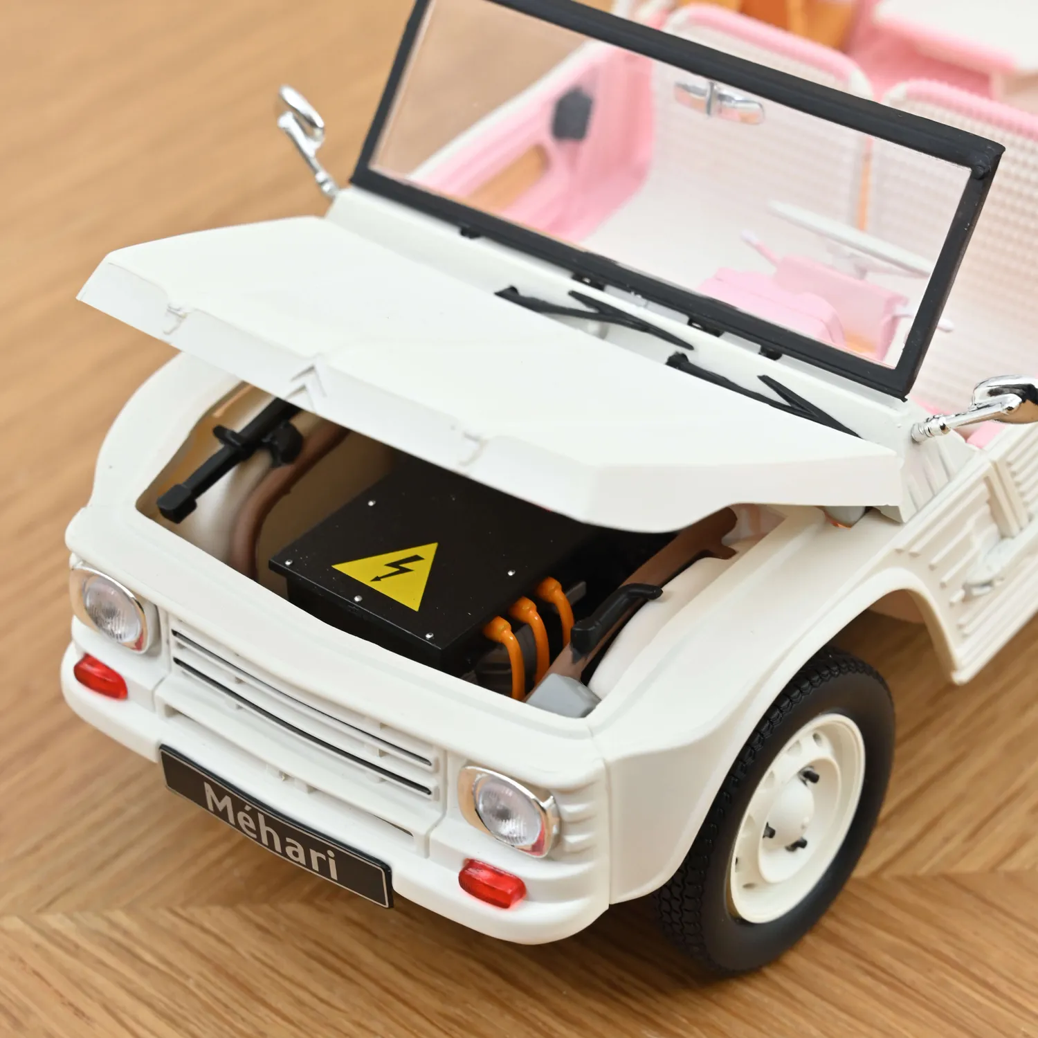 Norev Citroën Méhari 2023 voiture miniature 1/18 blanc rose