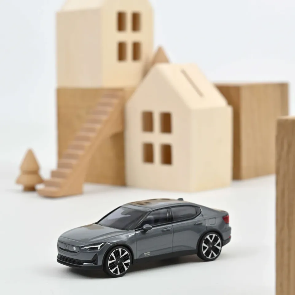 Norev Polestar 2 2024 miniature 1/43 Thunder gris